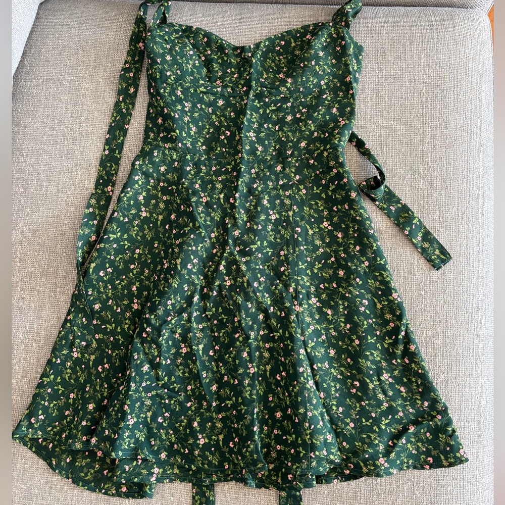 Reformation Niara Dress with adjustable tie straps. Size 0!